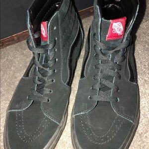 Men’s • Hightop Vans • Size 8.5